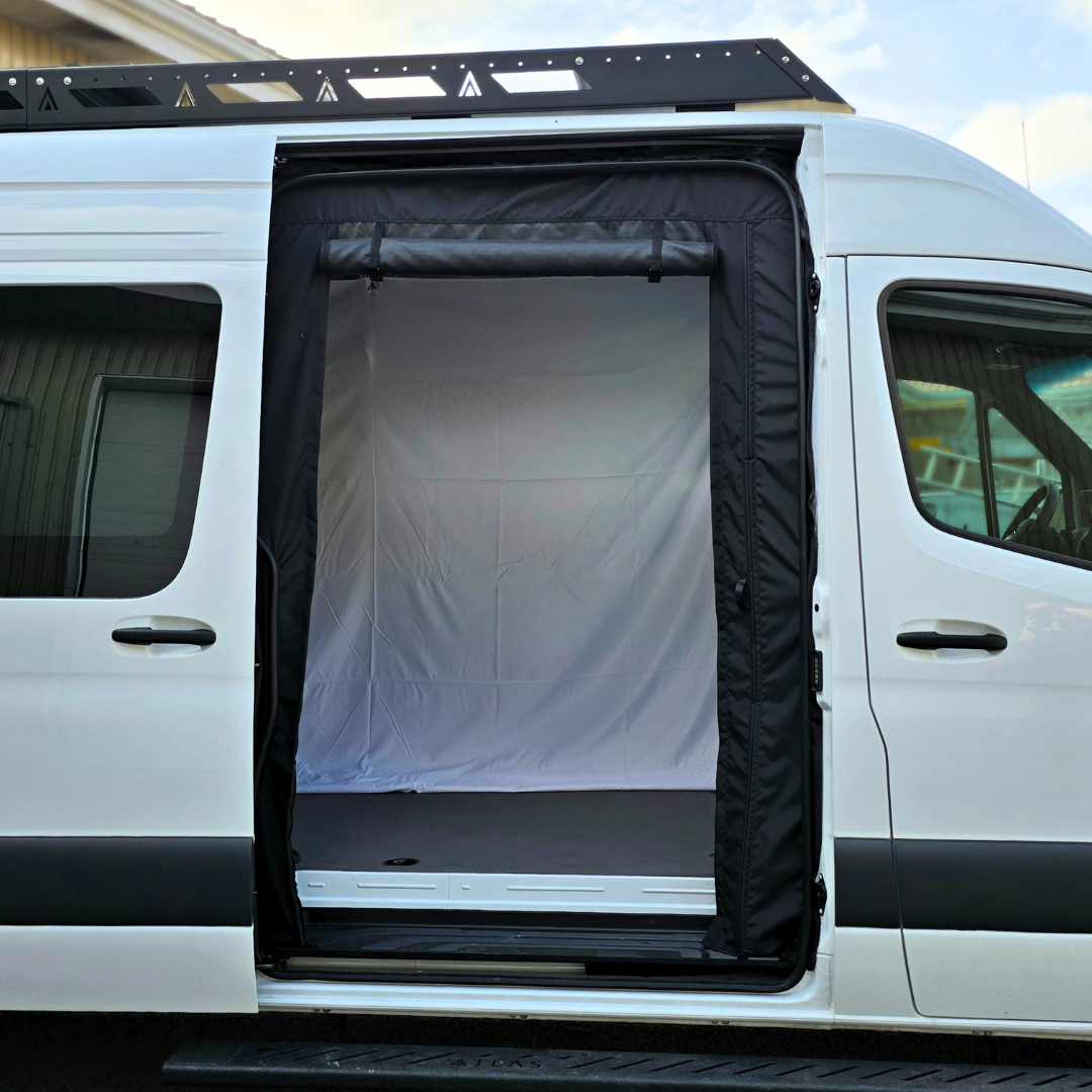 Sliding door bug screen for Mercedes Sprinter offering optimal ventilation and complete protection against mosquitoes. Specifically designed for the Mercedes Sprinter, this mosquito net ensures bug-free ventilation. Easily install it on your Mercedes Sprinter for a durable and effective solution.